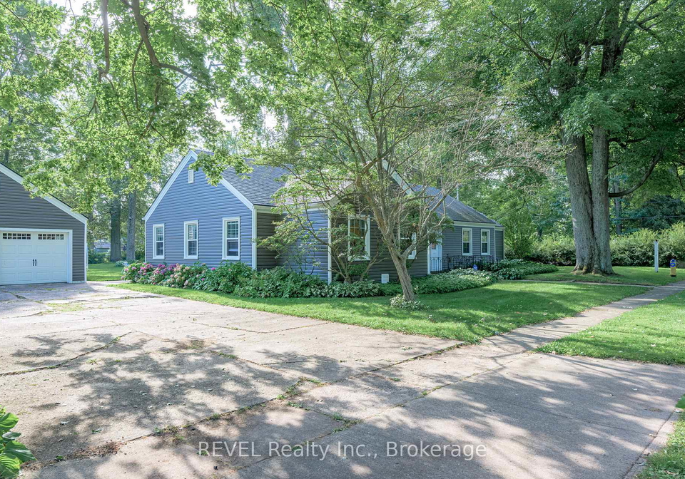 394-cherryhill-boulevard-s-fort-erie-ontario-x12977876
