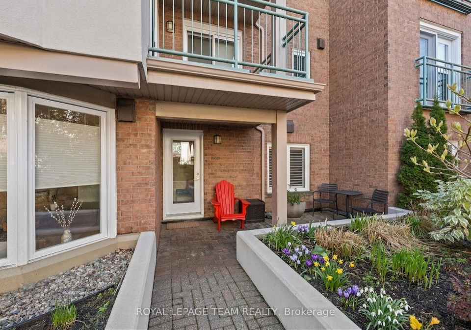 1-columbus-avenue-ottawa-ontario-x12977994