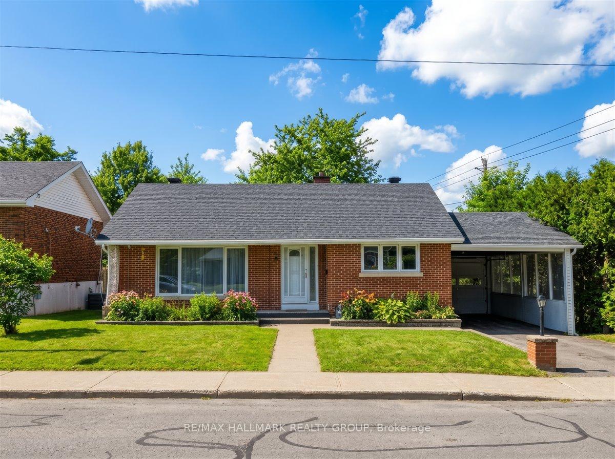 66-broadview-avenue-e-smiths-falls-ontario-x12978004