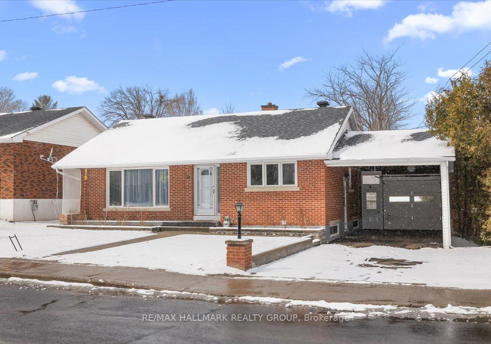 66-broadview-avenue-e-smiths-falls-ontario-x12978004
