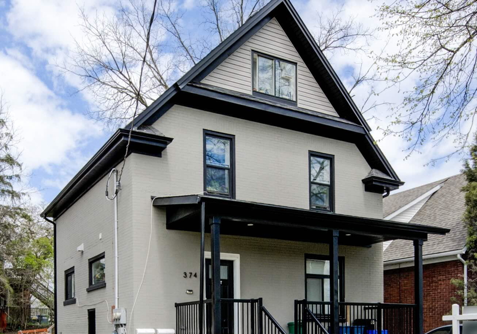 374-louisa-street-kitchener-ontario-x12978046