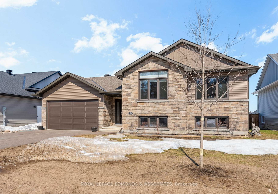 142-chad-street-petawawa-ontario-x12978084