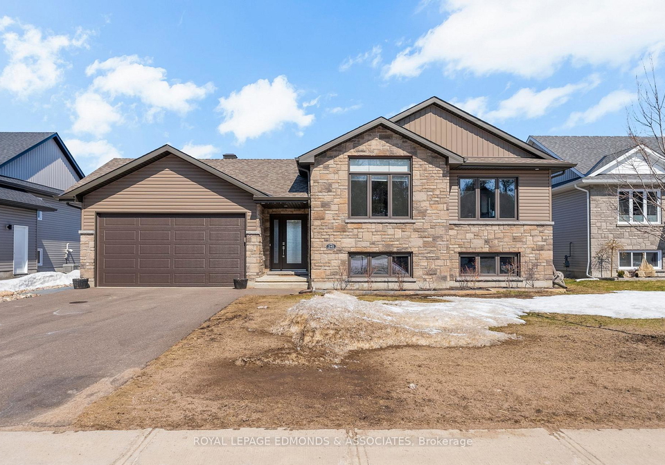 142-chad-street-petawawa-ontario-x12978084