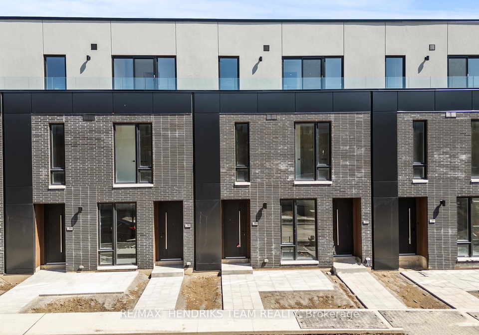 160-everett-common-st-catharines-ontario-x12978256