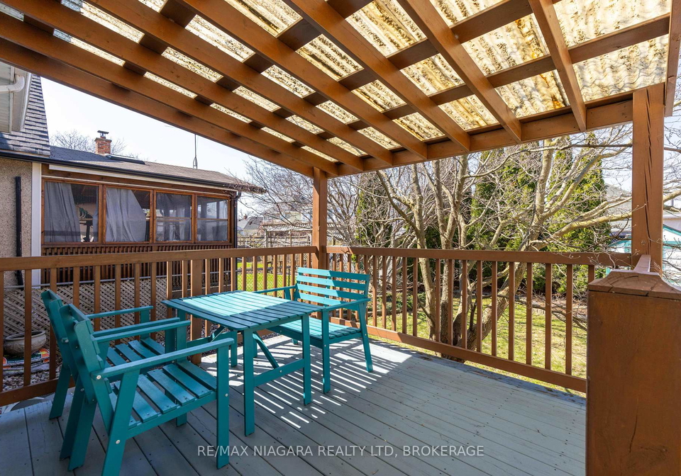 25-wilson-street-st-catharines-ontario-x12978496