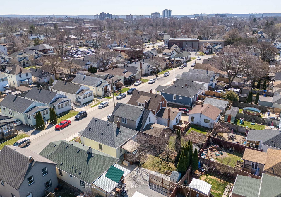 25-wilson-street-st-catharines-ontario-x12978496