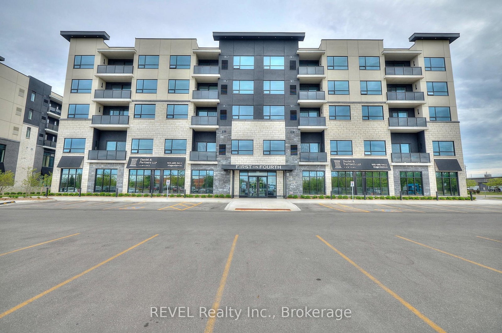 300b-fourth-avenue-st-catharines-ontario-x12978508
