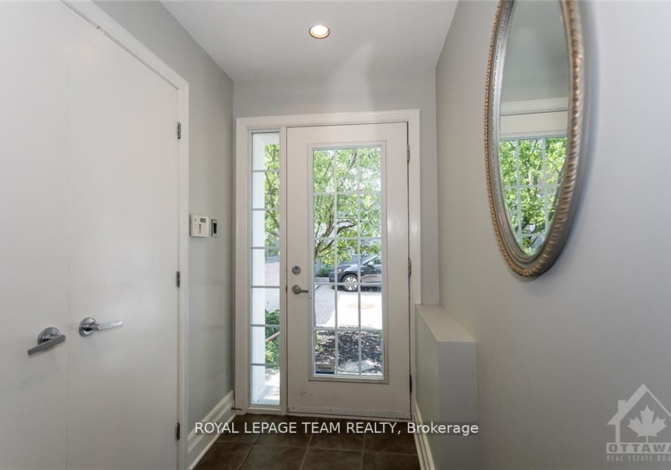100-applegate-private-ottawa-ontario-x12978902