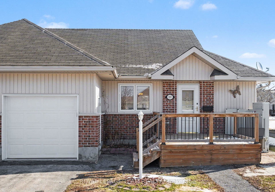 197-oak-leaf-private-ottawa-ontario-x12978922