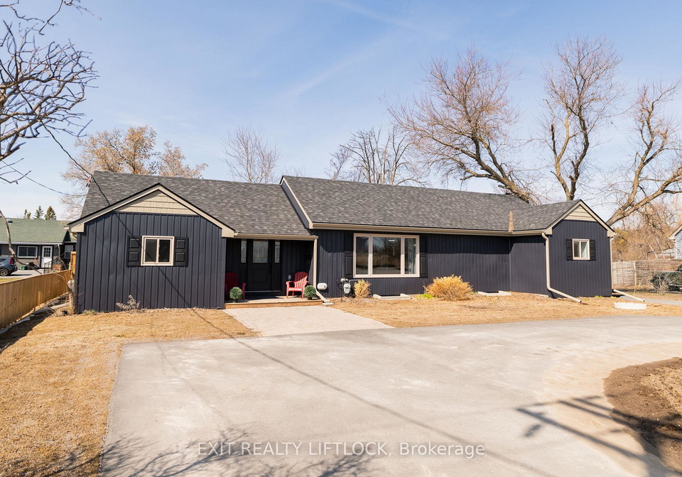 4-county-road-4-douro-dummer-ontario-x12978938