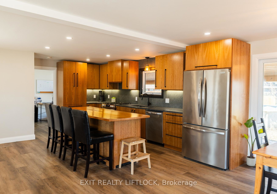 4-county-road-4-douro-dummer-ontario-x12978938