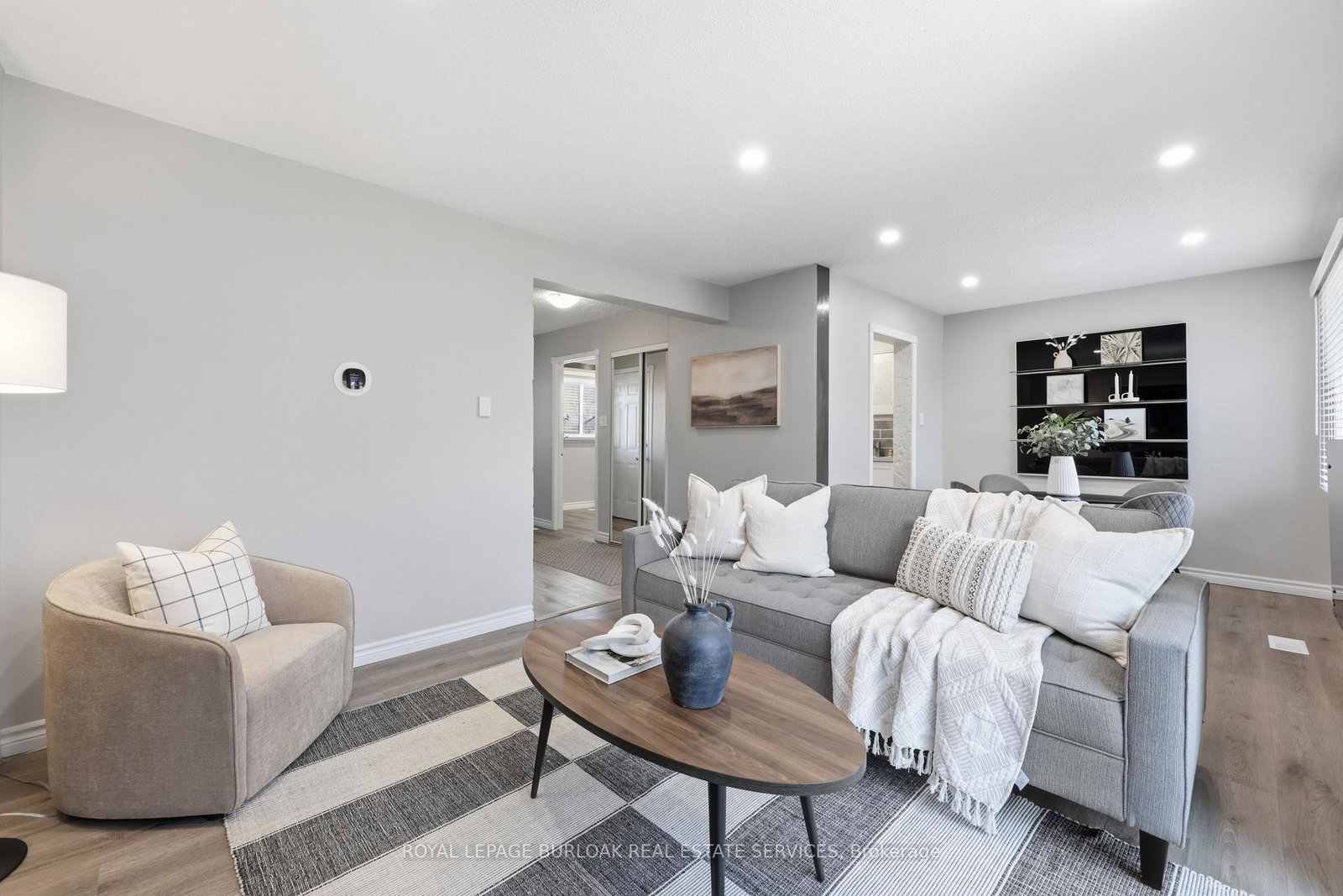 11-queenslea-drive-hamilton-ontario-x12979080