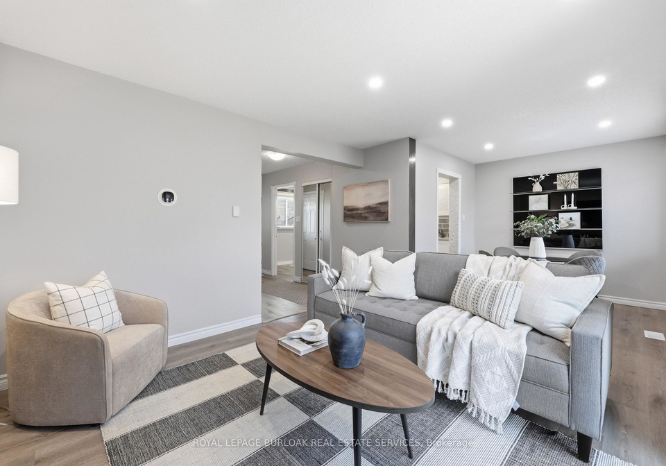 11-queenslea-drive-hamilton-ontario-x12979080