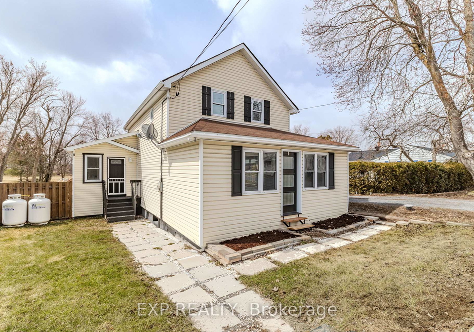 4872-county-road-20-south-glengarry-ontario-x12979116