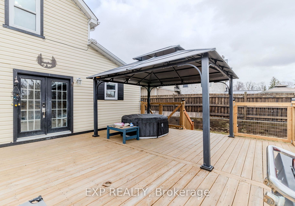 4872-county-road-20-south-glengarry-ontario-x12979116