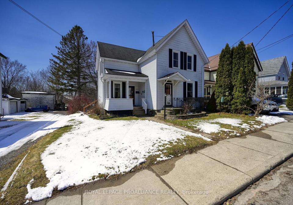 62-beecher-street-brockville-ontario-x12979174