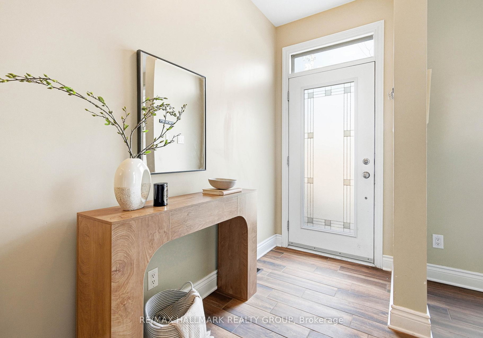 290-cambridge-street-n-ottawa-ontario-x12979266