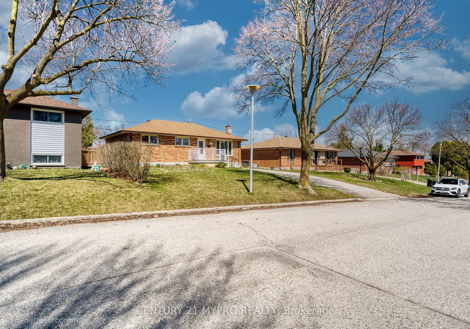 1028-eagle-drive-london-south-ontario-x12979298