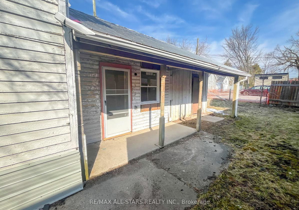 138-antrim-street-peterborough-ontario-x12979584