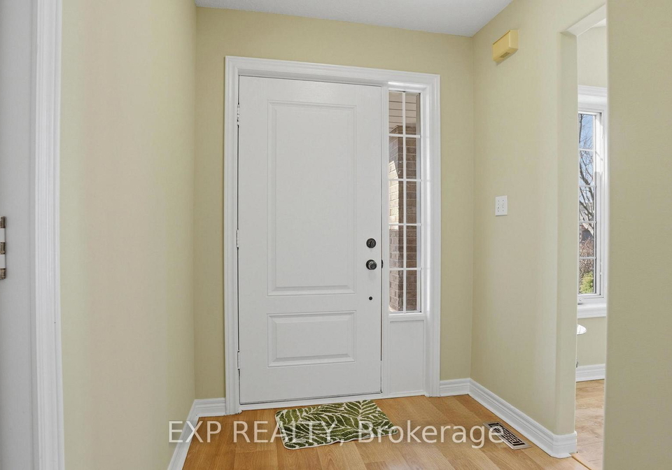 8195-woodsview-crescent-niagara-falls-ontario-x12979658