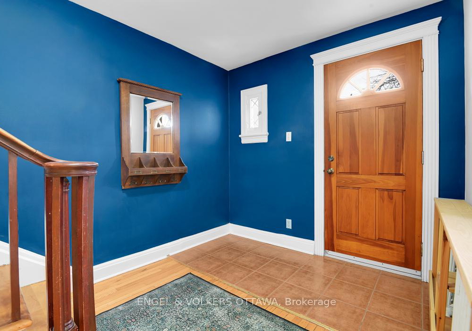 421-chapel-street-ottawa-ontario-x12979706