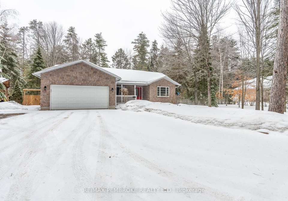 6-steffen-street-petawawa-ontario-x12979842