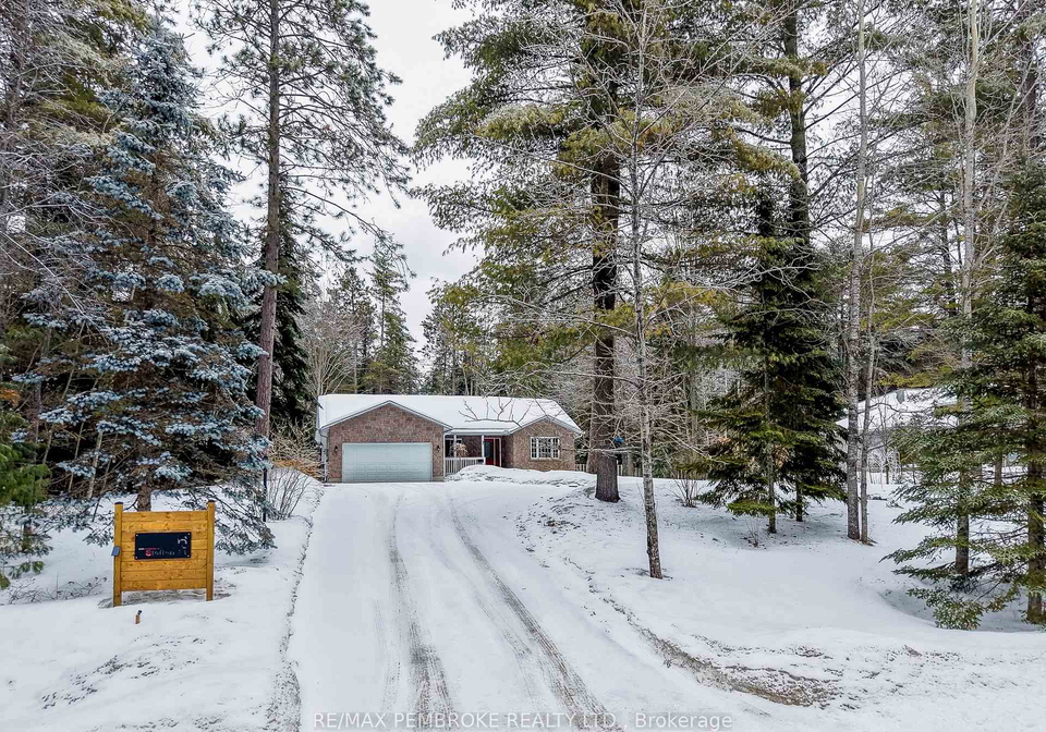 6-steffen-street-petawawa-ontario-x12979842