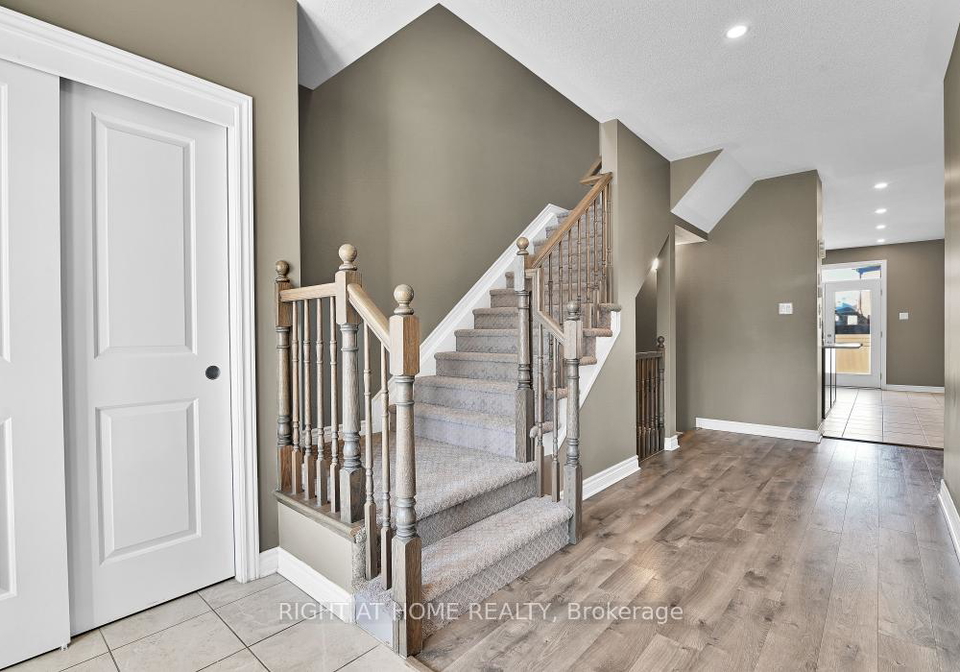213-esturgeon-street-ottawa-ontario-x12979944