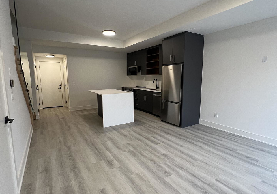 120-everett-common-st-catharines-ontario-x12979952