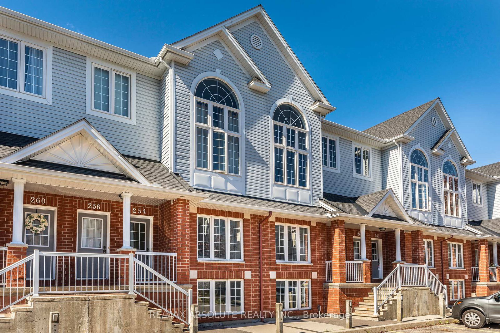 242-gershwin-private-ottawa-ontario-x12980036