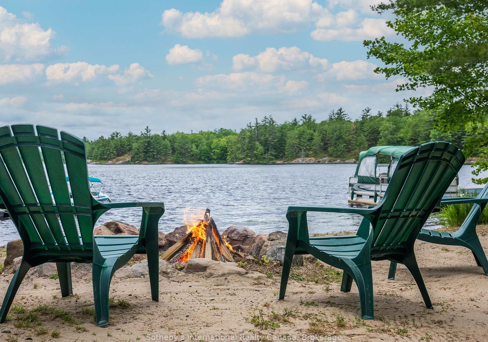 1040-kahshe-gravenhurst-ontario-x12980070
