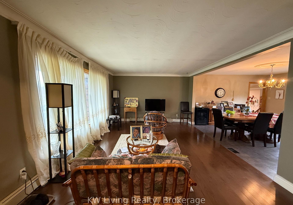 21-scott-street-niagara-on-the-lake-ontario-x12980246