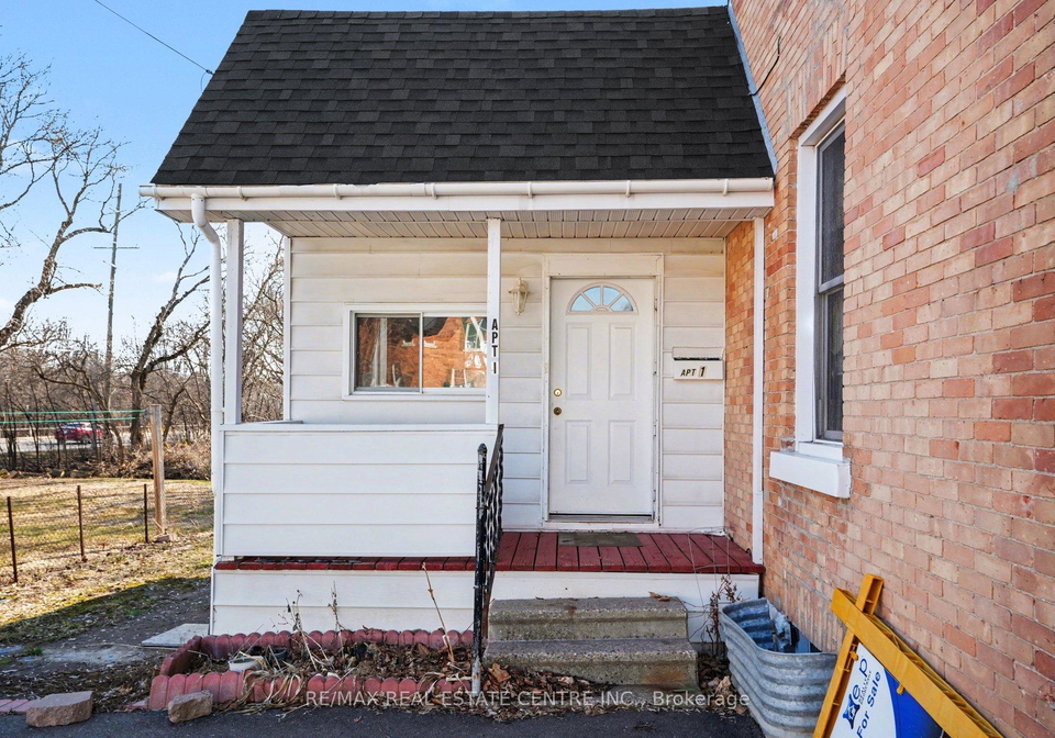 84-bank-street-n-renfrew-ontario-x12980252
