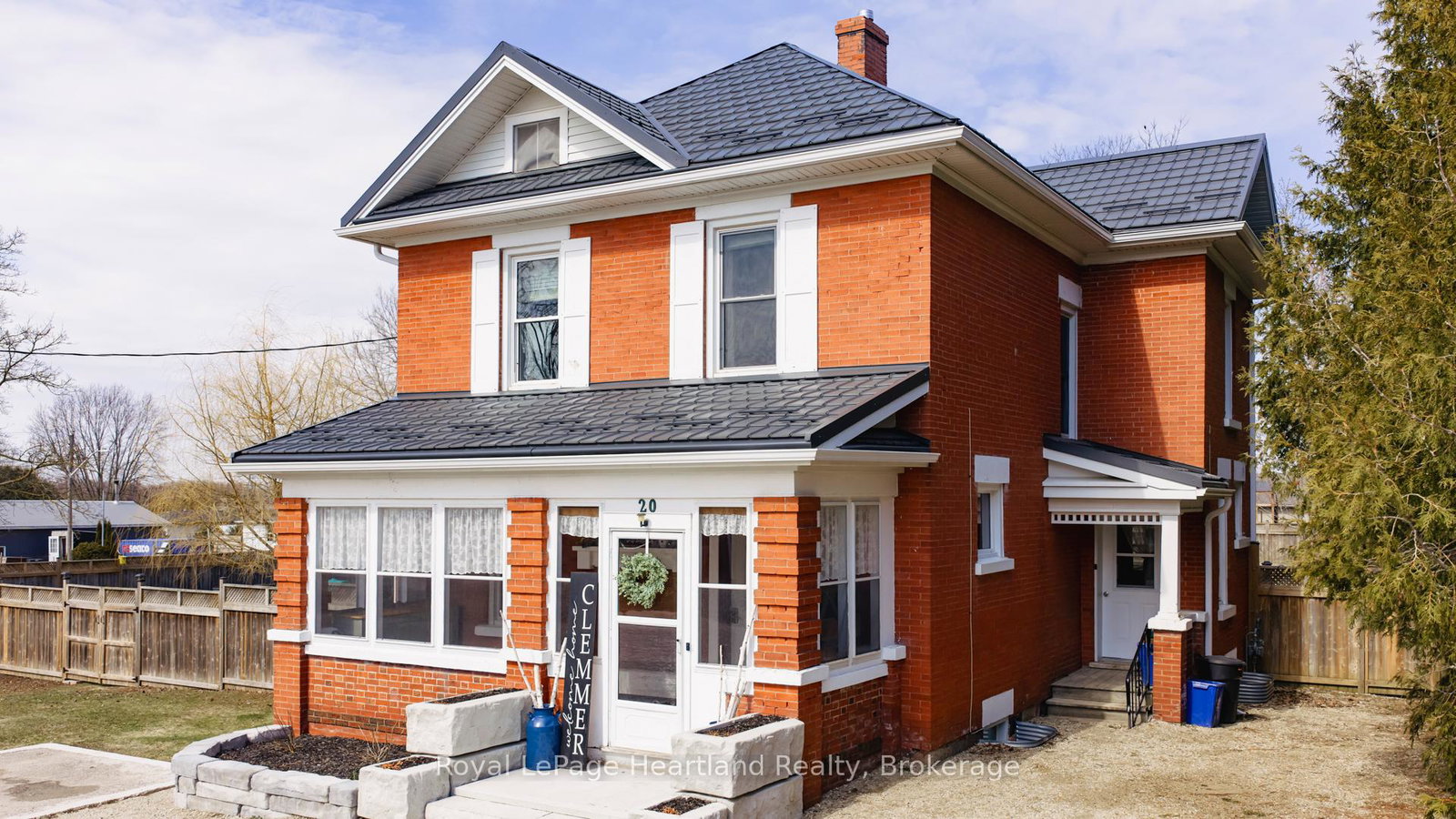 20-william-street-minto-ontario-x12980282