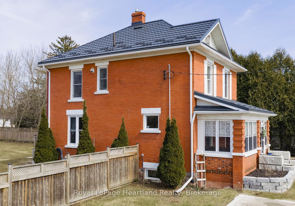 20-william-street-minto-ontario-x12980282