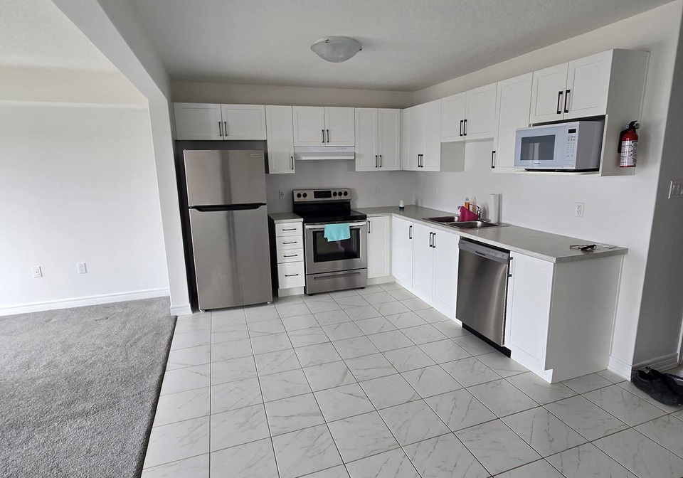 152-stonebrook-way-grey-highlands-ontario-x12980356