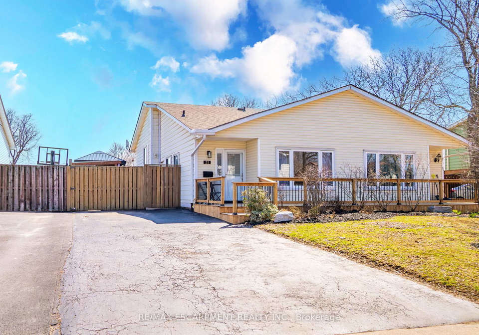 28-golden-orchard-drive-hamilton-ontario-x12980372