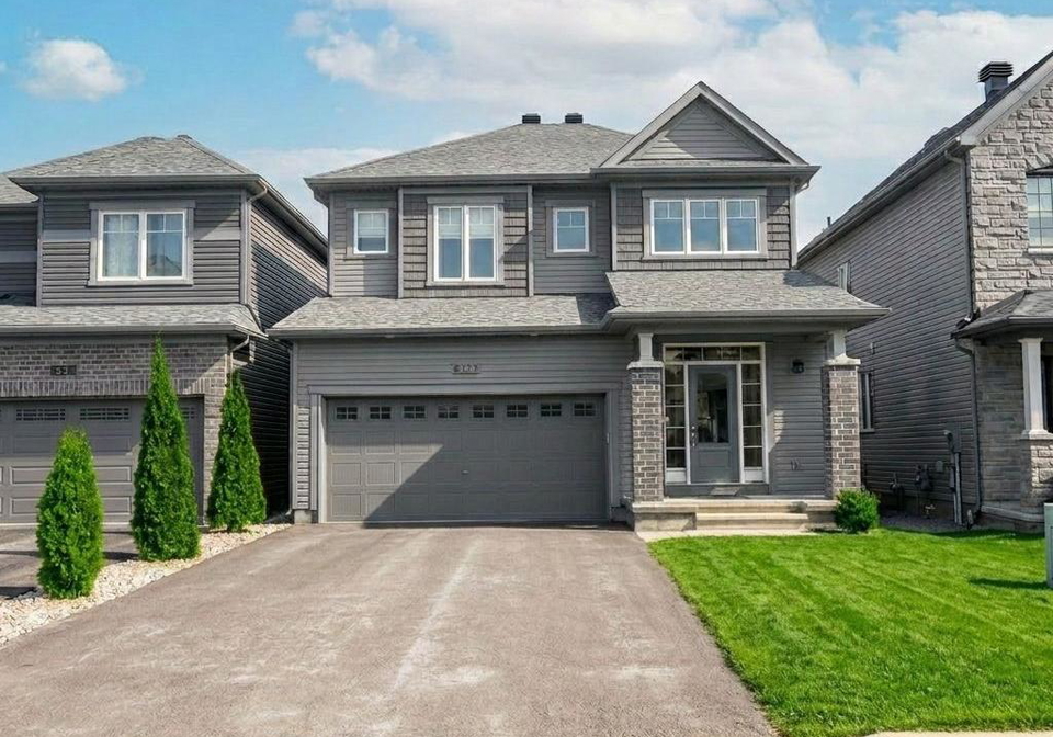 19-allan-place-ottawa-ontario-x12980438