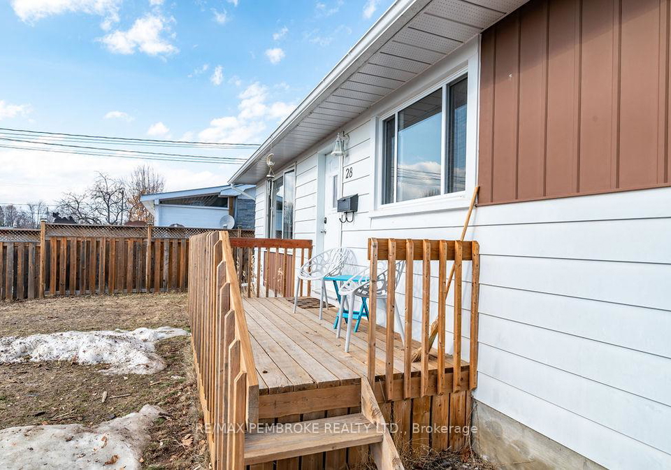 28-john-street-petawawa-ontario-x12980852