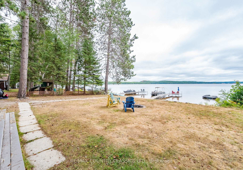 1258-kamaniskeg-lake-road-hastings-highlands-ontario-x12981024