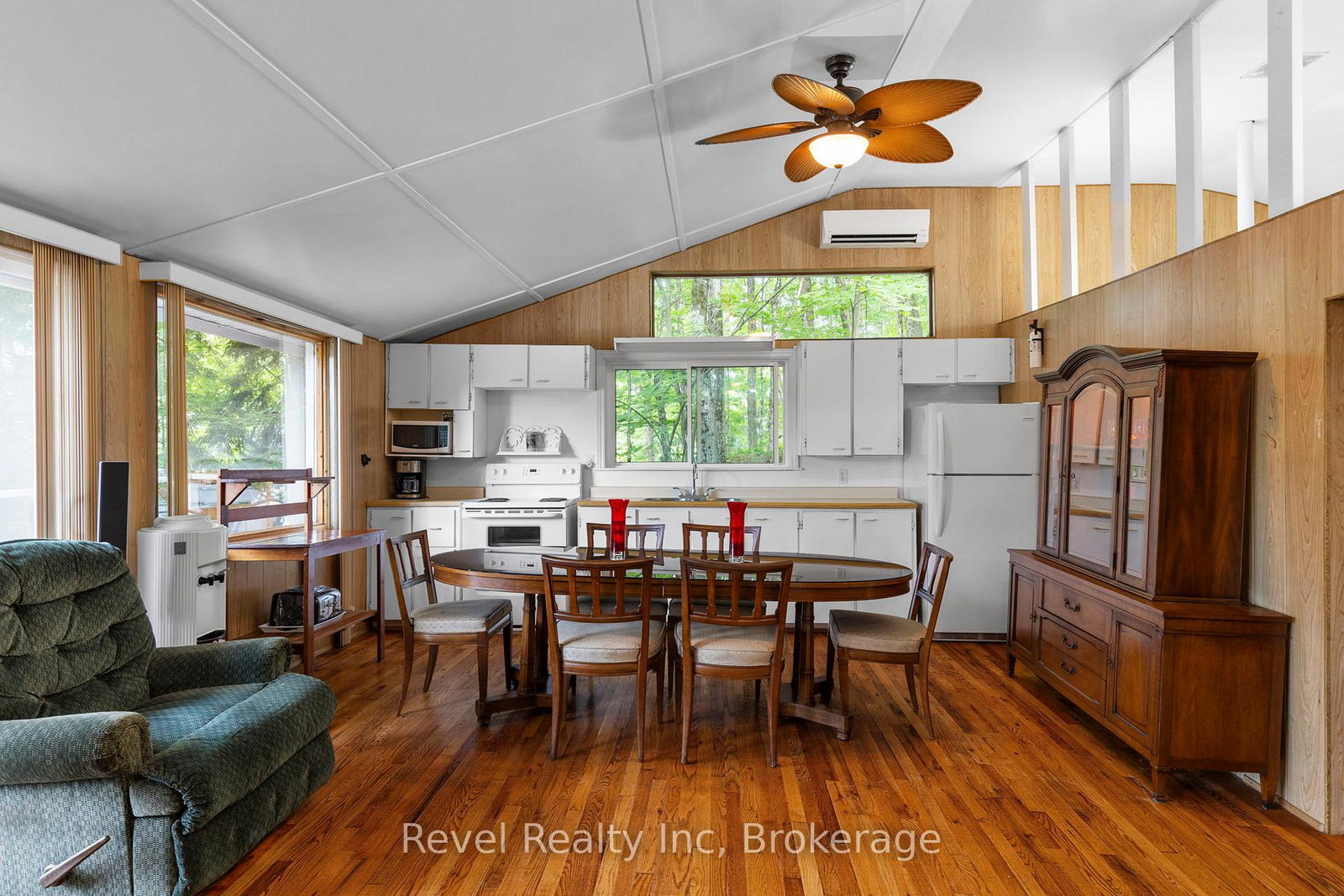 1096-cowan-park-road-muskoka-lakes-ontario-x12981032