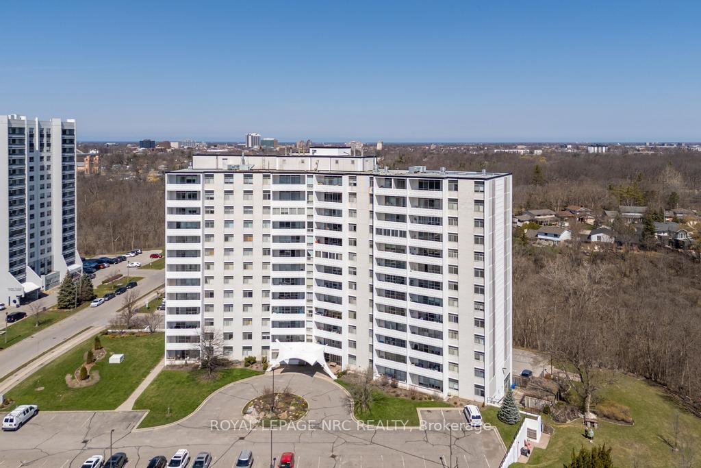 15-towering-heights-st-catharines-ontario-x12981246
