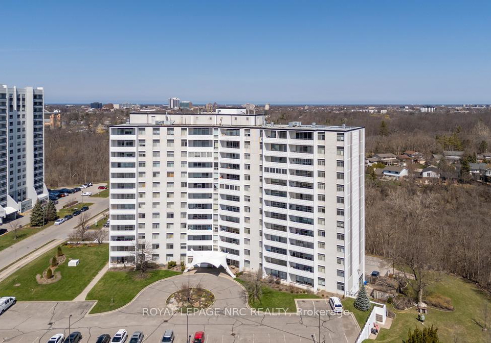 15-towering-heights-st-catharines-ontario-x12981246