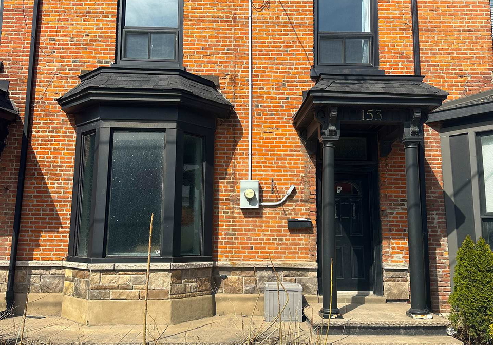 153-wellington-street-n-hamilton-ontario-x12981468