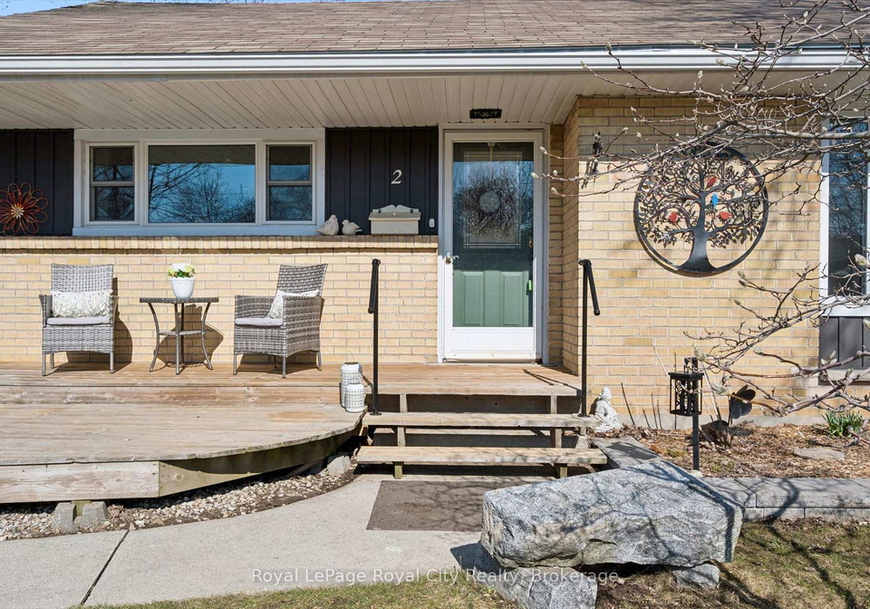 2-cadillac-drive-guelph-ontario-x12981488