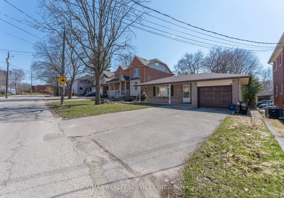 94-gage-avenue-kitchener-ontario-x12981808