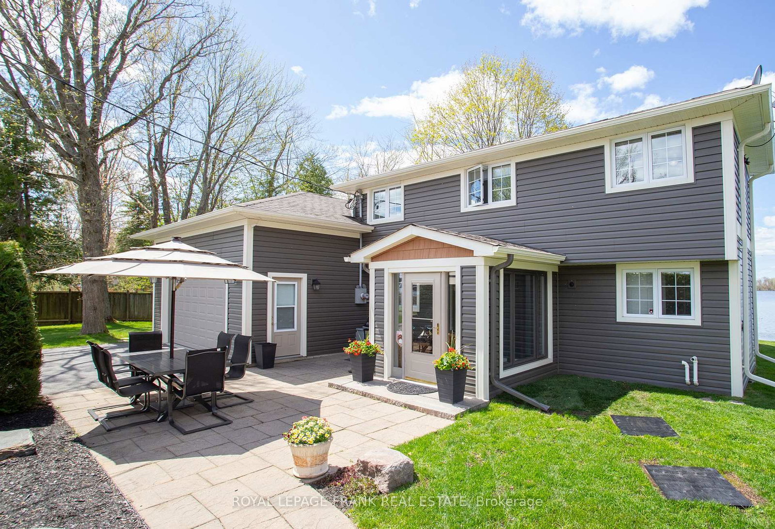 11-edgewater-drive-selwyn-ontario-x12981888