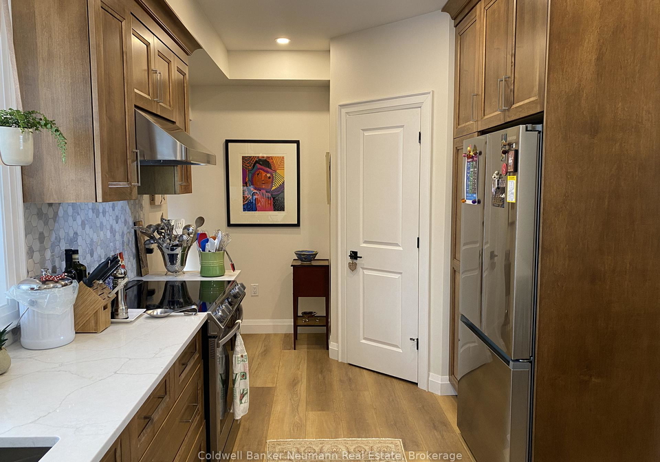 194-norfolk-street-guelph-ontario-x12982054