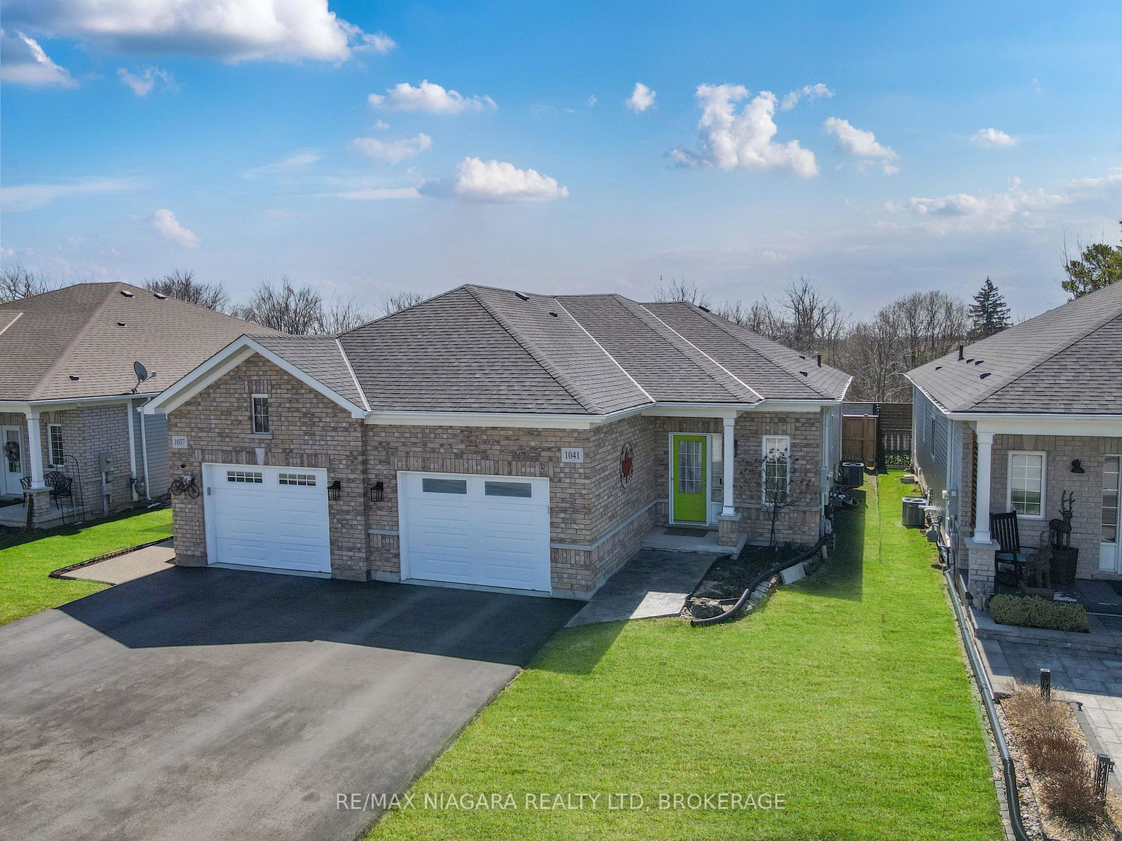 1041-meadowood-street-fort-erie-ontario-x12982192