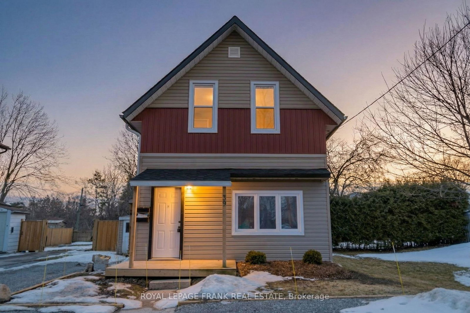 39-glenelg-street-e-kawartha-lakes-ontario-x12982398
